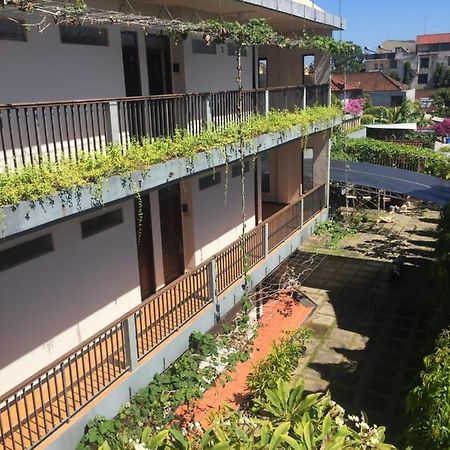 Hotel Pakerisan East Mansion Denpasar Esterno foto